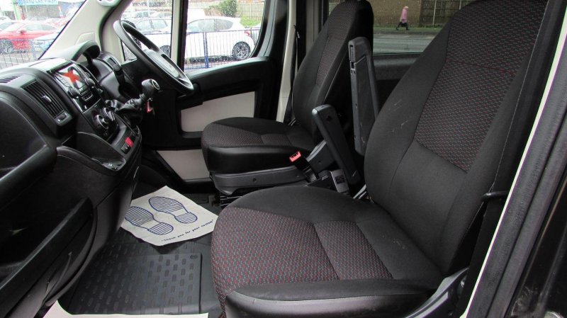 PEUGEOT BOXER