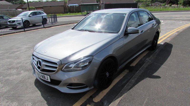 MERCEDES-BENZ E CLASS