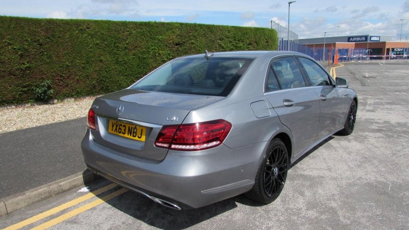 MERCEDES-BENZ E CLASS