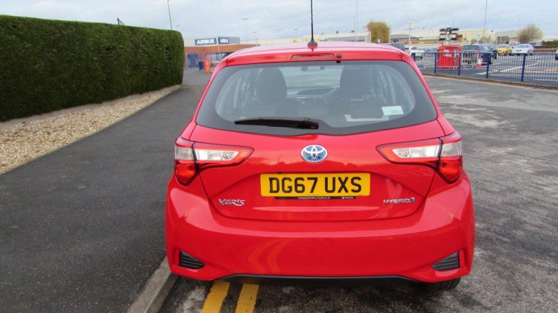 TOYOTA YARIS