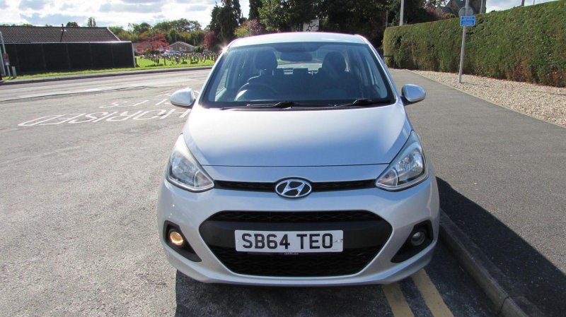 HYUNDAI I10
