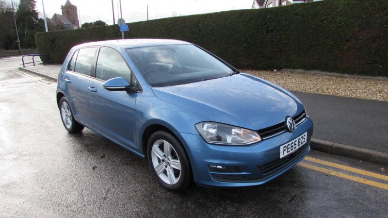 VOLKSWAGEN GOLF