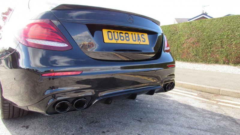 MERCEDES-BENZ E CLASS