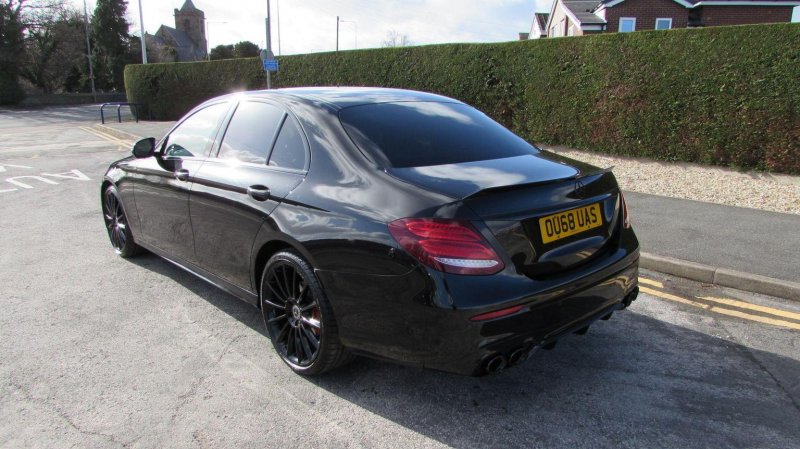 MERCEDES-BENZ E CLASS