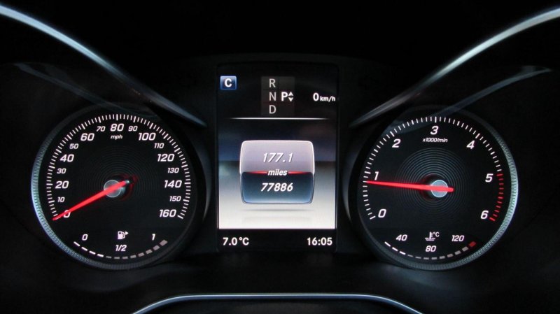 MERCEDES-BENZ C CLASS