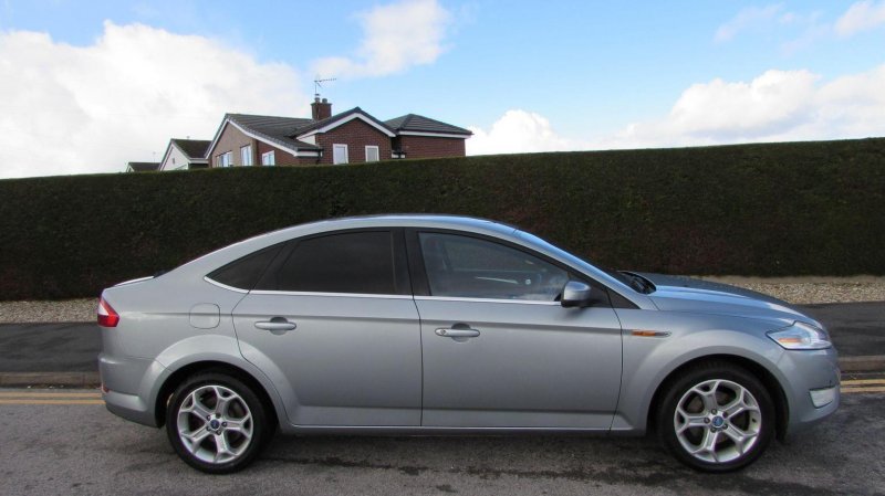 FORD MONDEO