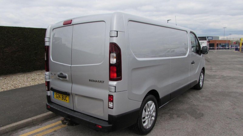 RENAULT TRAFIC
