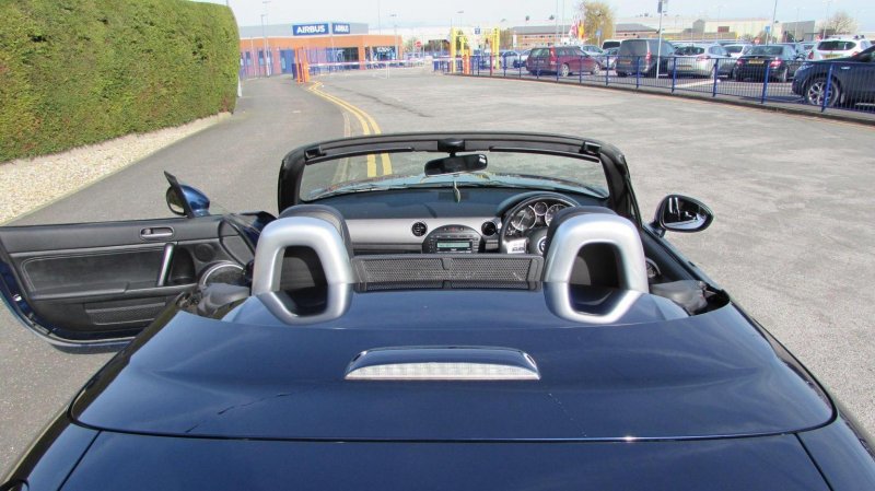 MAZDA MX-5
