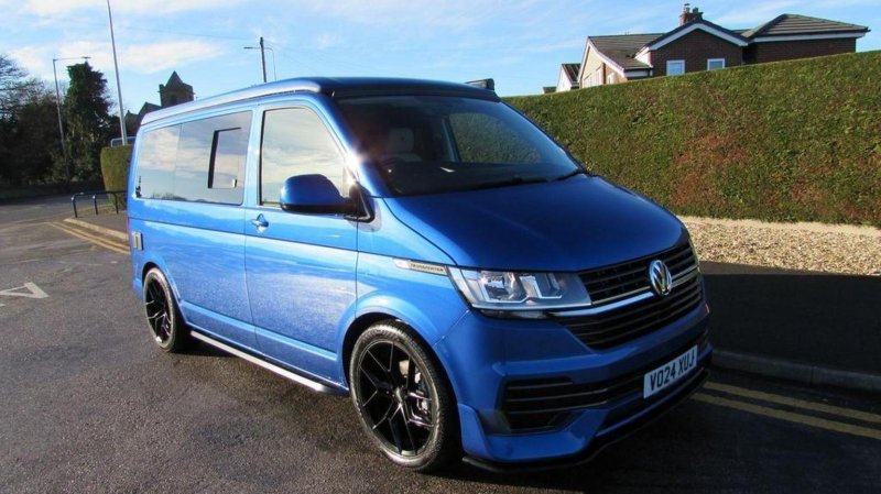VOLKSWAGEN CAMPERVAN