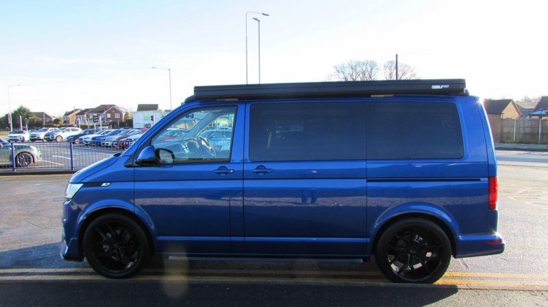 VOLKSWAGEN TRANSPORTER