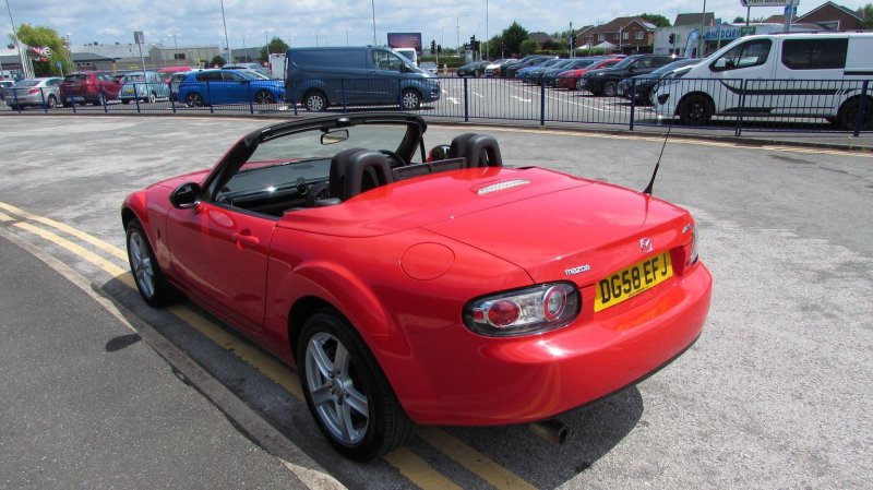 MAZDA MX-5