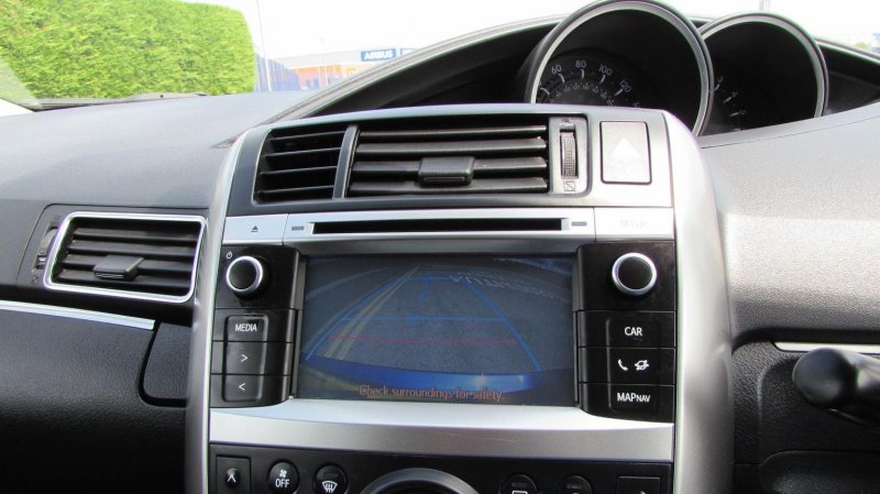 TOYOTA VERSO
