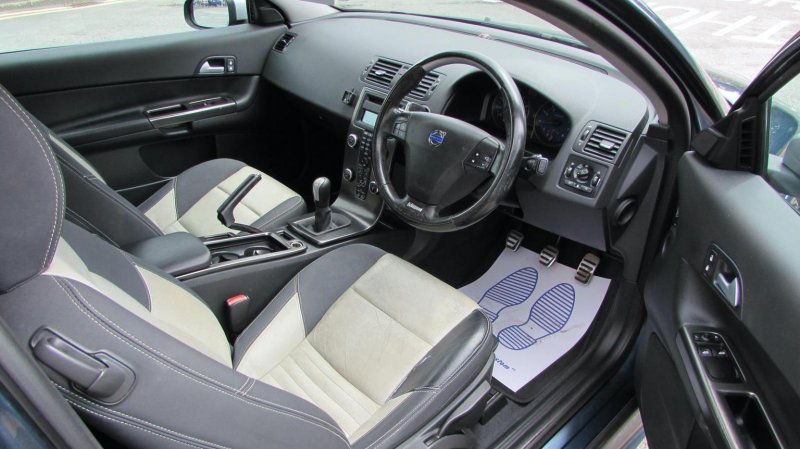 VOLVO C30