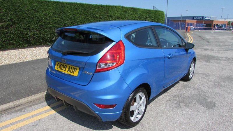 FORD FIESTA
