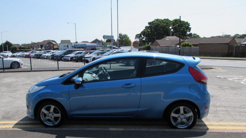 FORD FIESTA