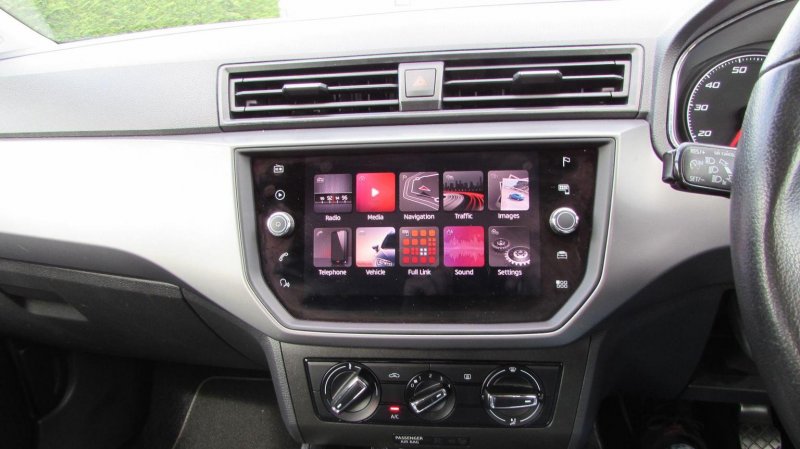 SEAT IBIZA