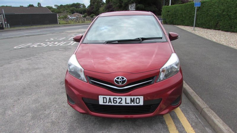 TOYOTA YARIS