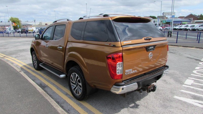 NISSAN NAVARA