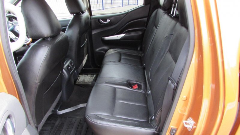 NISSAN NAVARA