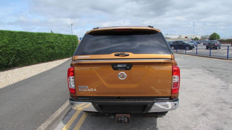 NISSAN NAVARA
