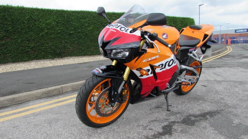 HONDA CBR600RR